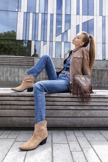 Botki damskie Deichmann – zimowy niezbędnik każdej kobiety