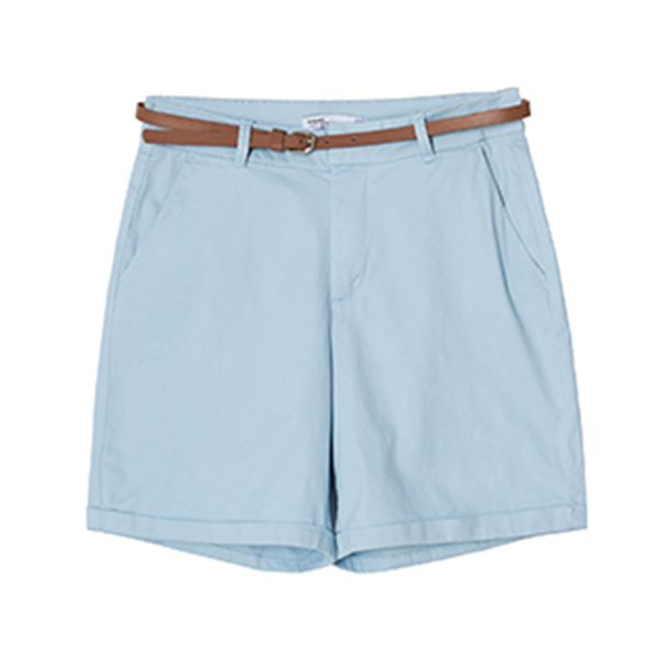 ubrania na lato, outfit na lato, spodenki bermudy